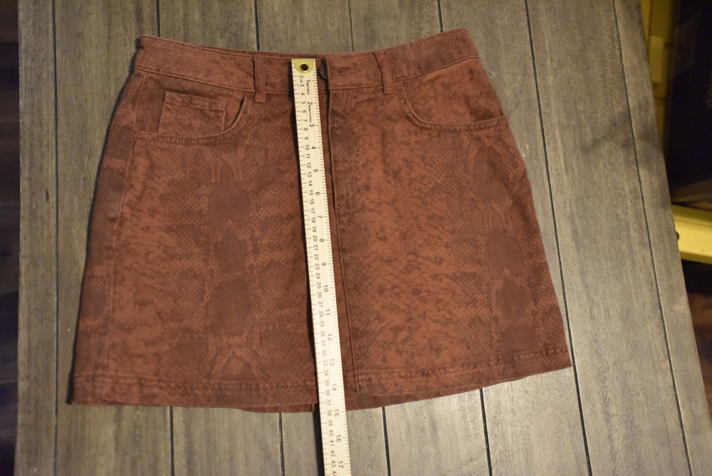 BDG Urban Outfitters Brown Patterned Mini Skirt Size M LSC524